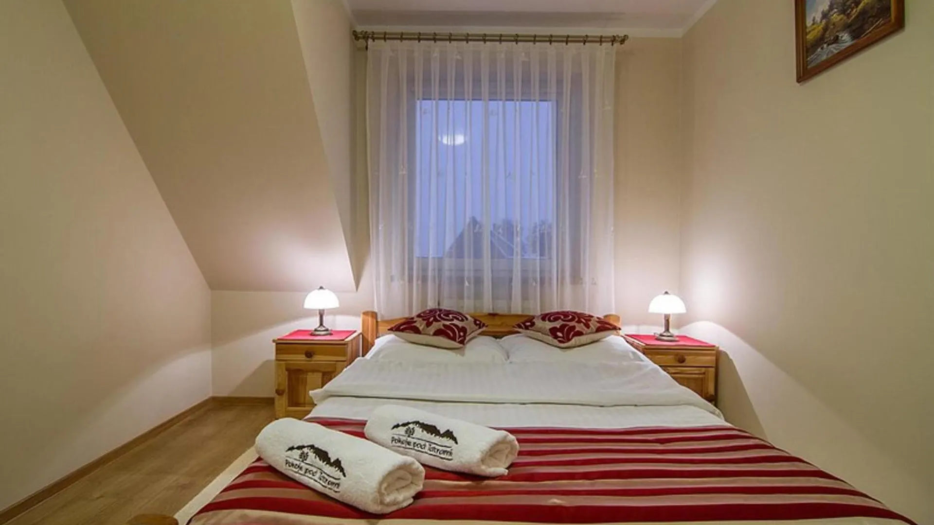 Pokoje Pod Tatrami & Apartament Biały Dunajec Bed & Breakfast