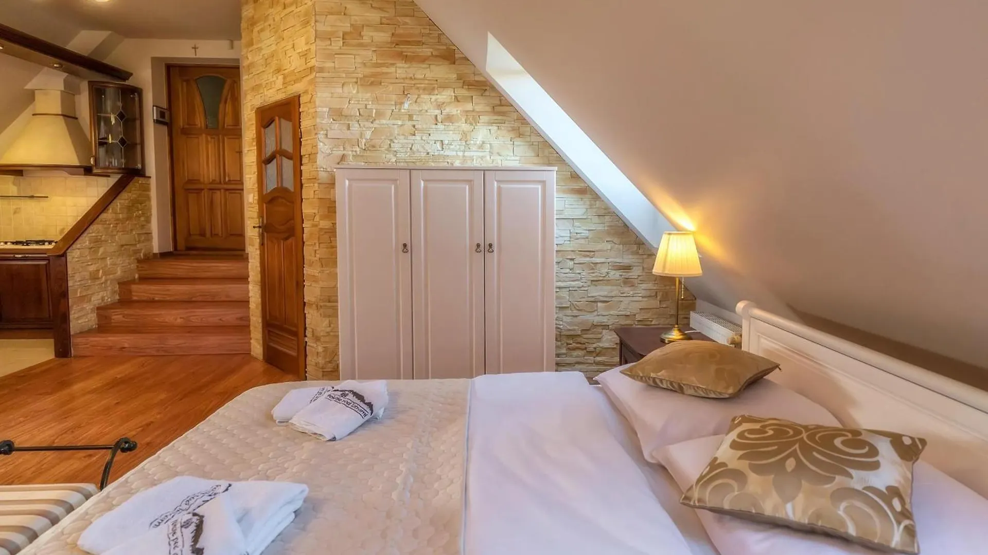 Pokoje Pod Tatrami & Apartament Biały Dunajec 0*,