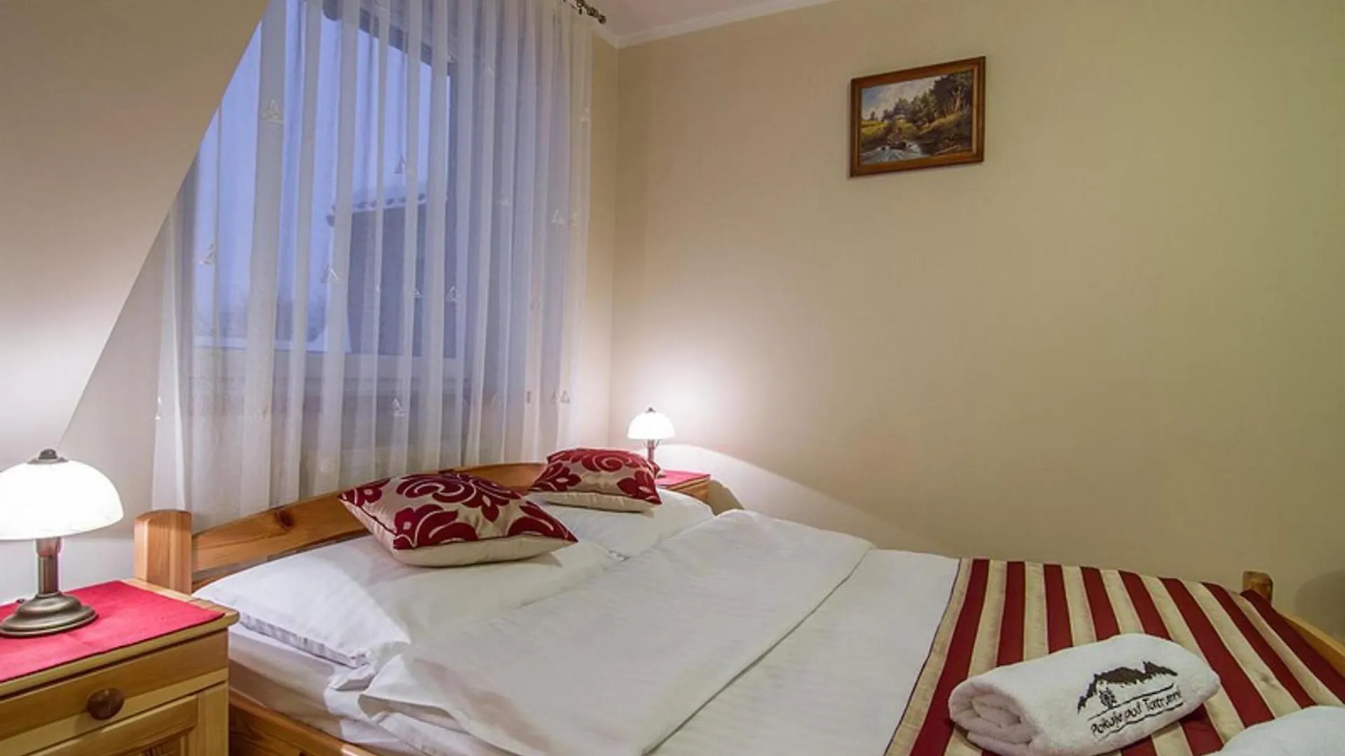 Pokoje Pod Tatrami & Apartament Biały Dunajec Bed & Breakfast