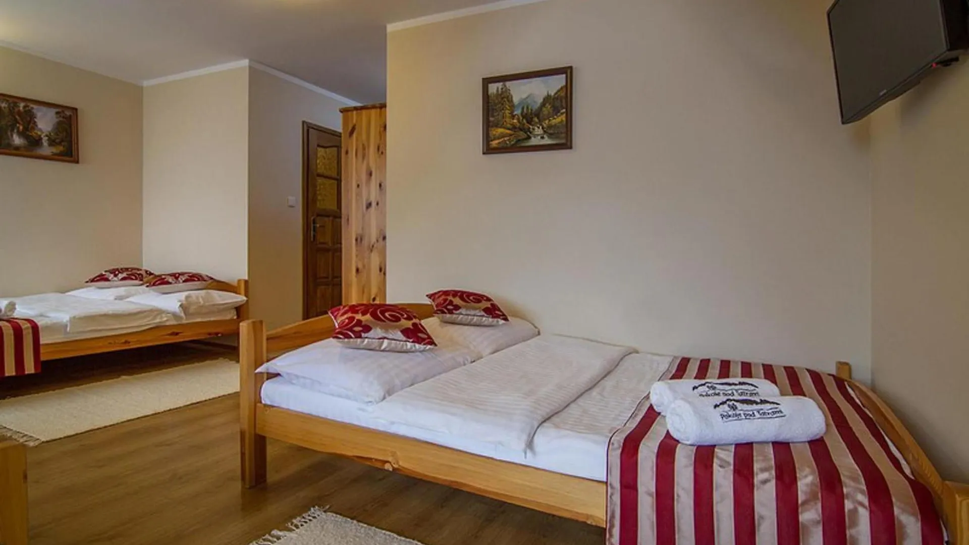 Pokoje Pod Tatrami & Apartament Biały Dunajec