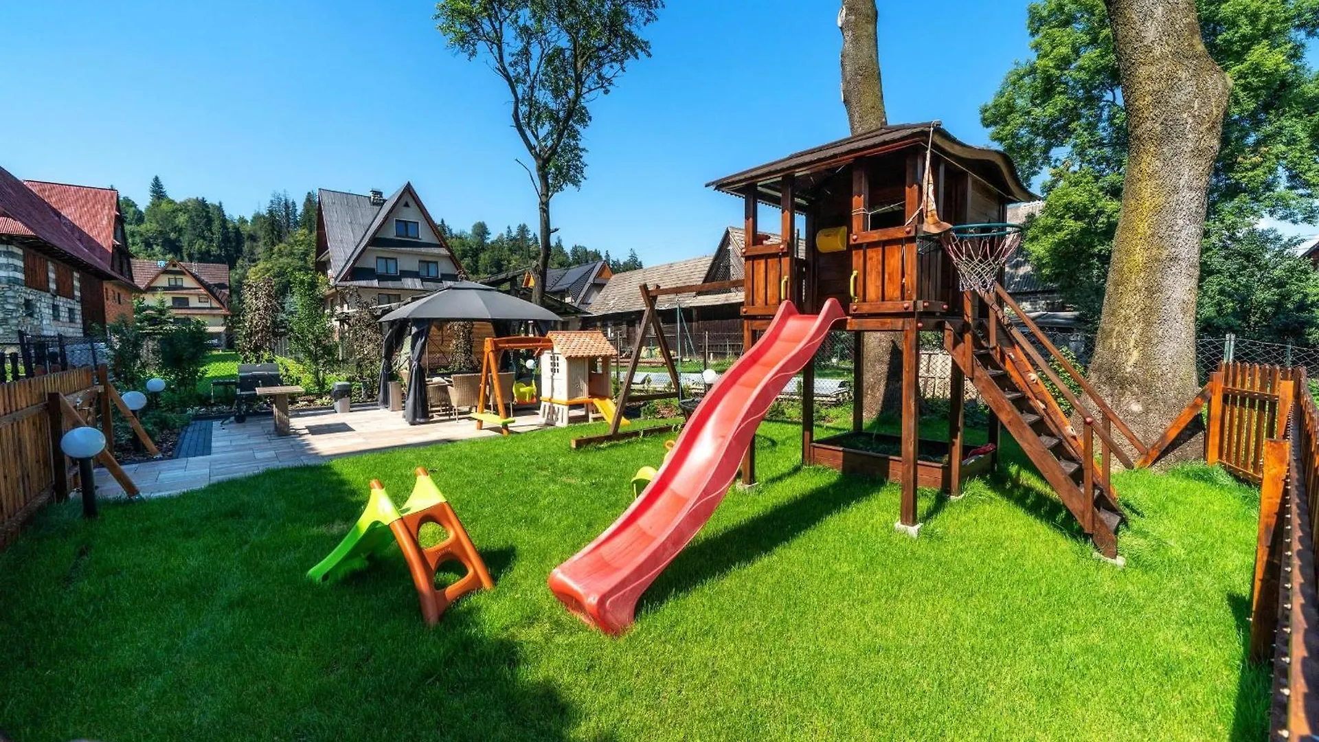 Pokoje Pod Tatrami & Apartament Biały Dunajec